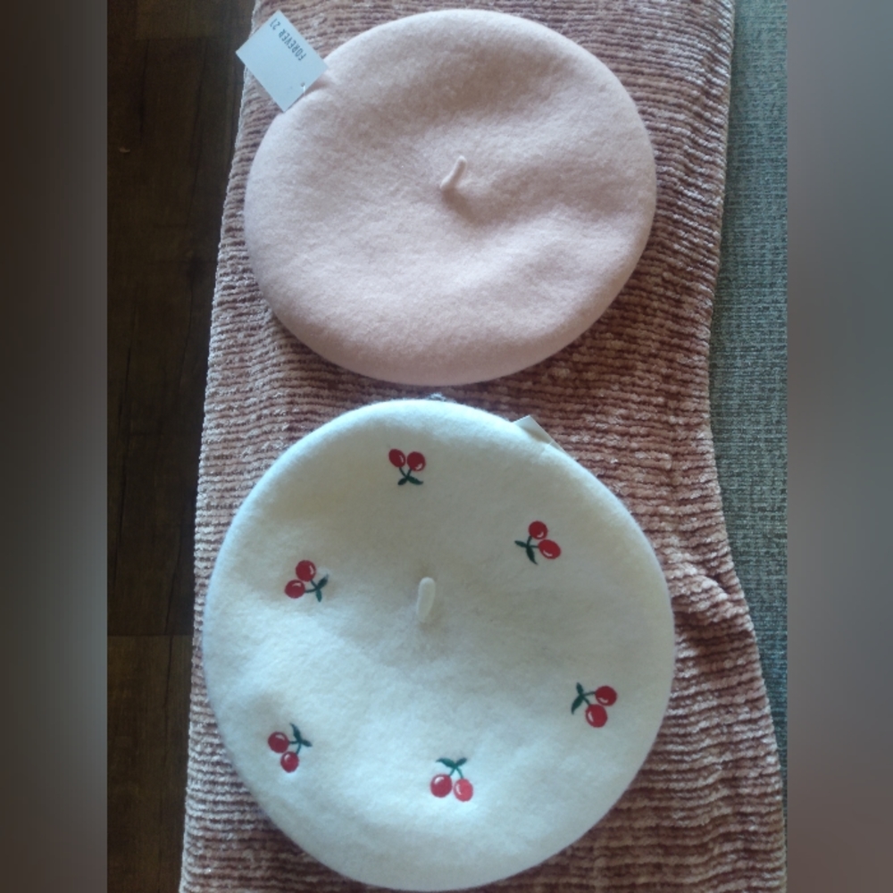 2 Beret's